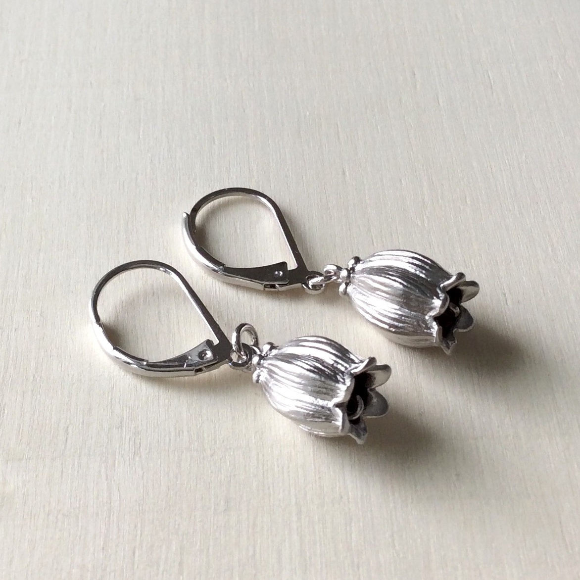 Silver Flower Earrings, matte silver tulip earrings, silver Drop earrings, bell flower earrings, Bridal jewelry, bridesmaid earrings
