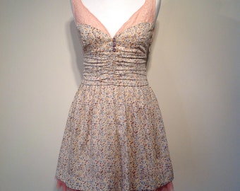 Woman bohemian Free People dress pink floral print