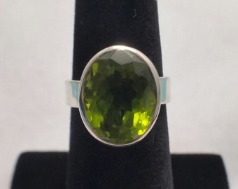 Peridot ring set in sterling silver - Free shipping - turningleafjewelryco - August birthstone - bridal party gift - one of a kind ring