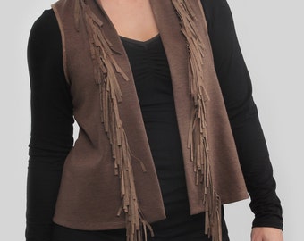 Veste courte à franges, sans manches Apaji: CAMEL et MINI CHEVRONS Franges de cuirette