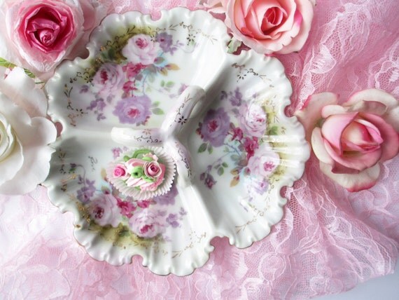 Vintage Royal Crown Chantilly Rose Handled Dish