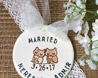 Engagement Ornament with Owls in Love - Personalized Engagement Gift or Wedding Gift for Couple - Perfect for Engagement Party