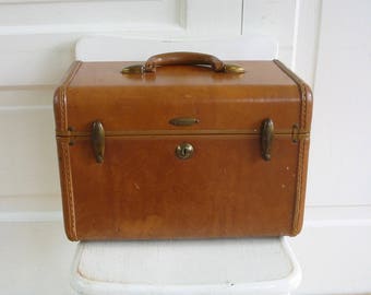 train case luggage new