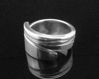 Plain Spoon Ring, Enchantment aka Gentle Rose 1960, Recycled Silverware Jewelry Flowers