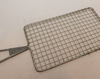 Acme Safety Grater - Acme Grater - Vintage Tin Grater - Nutmeg Grater - Kitchen Primitive - Tin Kitchen Tool