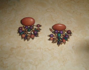 vintage clip on earrings wood beads dangles colorful