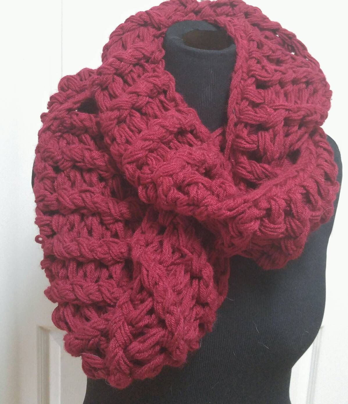 Chunky double loop infinity scarf cranberry