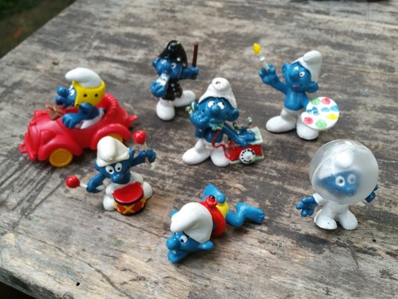 the smurfs figurines