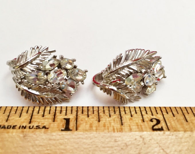 Crown Trifari Rhinestone Clip on Earrings - Clear Crystal - Silver leaf - Mid Century - Trifari Jewelry