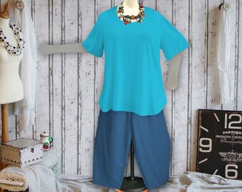 Plus sizes - US 18 - 34, UK 20 - 36, Shirt tail hem - WAVE style, jersey/cotton,turquoise