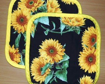 Sunflowers set - 8" Pot holders - Hot pads, handmade, farmhouse Classic, sunflowers
