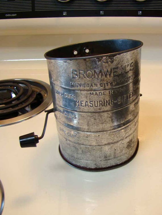 Vintage Bromwell's flour sifter, flour sifter, 3 cups, Rustic kitchen