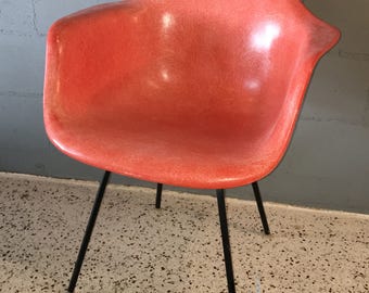 Early Herman Miller Eames Shell Chair with original H base