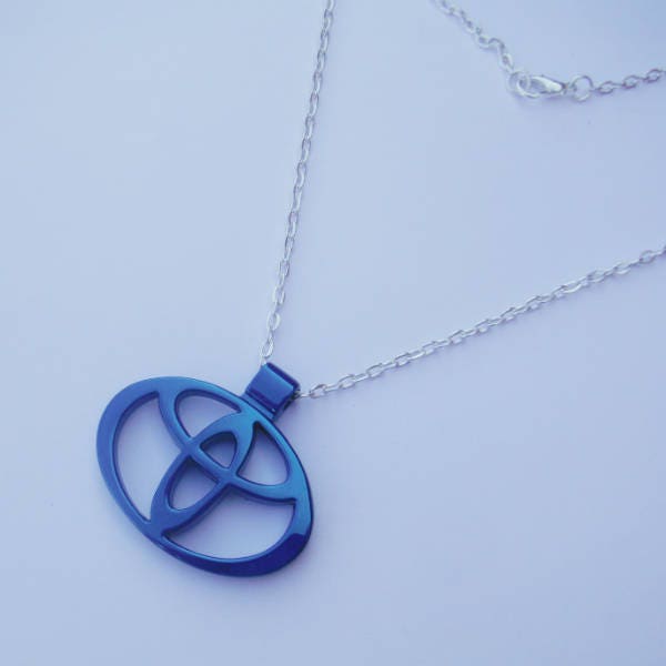 TOYOTA Necklace Gold Black Car Truck Miror Dangler Gift