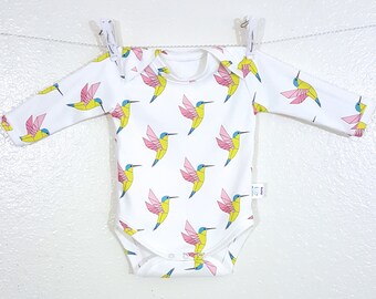 Organic baby onesie in hummingbird, baby girl onesie, Baby Bodysuit, organic baby clothes, 3-6 Pos