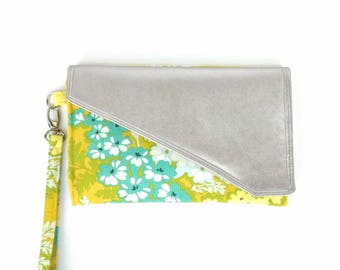 Travel Wallet Floral Yellow, Blue Yellow Passport Holder, Womens Yellow Travel Wallet, Family Passport Holder, Faux Leather Travel Clutch,