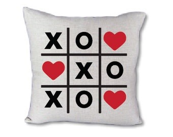 Tic Tac Toe Valentine's pillow cover