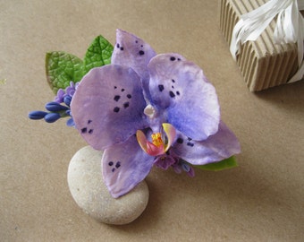 Beach wedding headpiece Purple hair flower Purple orchid hair flower Tropical hair flower Orchid headpiece Hawaiian wedding Beach party