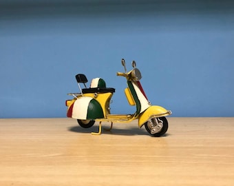 Vintage yellow scooter vespa miniature,Italian scooter, Handmade decorative collectible,Dollhouse miniature,Toy scooter vespa,Doll Vespa