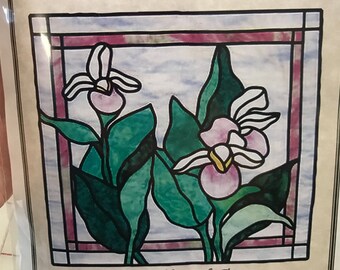 Quilt pattern "Stained Glass Lady Slipper" wall hanging 23" x 24.5"