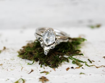 Herkimer Diamond Ring - Alternative Engagement Ring - Crystal Boho Ring - Raw Stone Engagement Ring - Rough Pink Stone Ring - Raw Diamonds