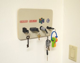 Nintendo Plug Key Chain Holder Organizer - NES SNES N64 GameCube - Real controller Plugs