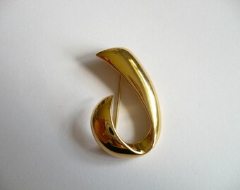 Monet Initial J Brooch Shiny Gold Tone Modernist Letter Pin Signed