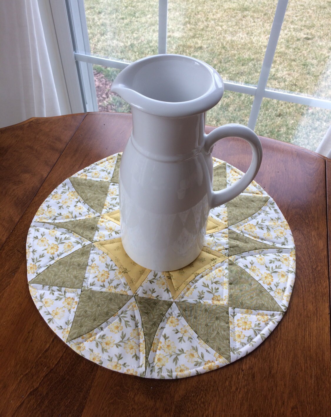 Round Quilted Floral Table Runner. Summer Candle Mat. Spring