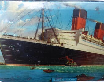 Vintage 1940s Queen Mary Liner / Ship Tin for Bensons English Toffee. In Good Vintage Condition