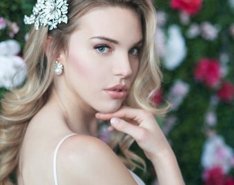 BIJOU FLOWER COMB - bridal hair comb, bridal headpiece, hair accessories, bridal rhinestone comb, bridal diamond comb, bridal brooch comb