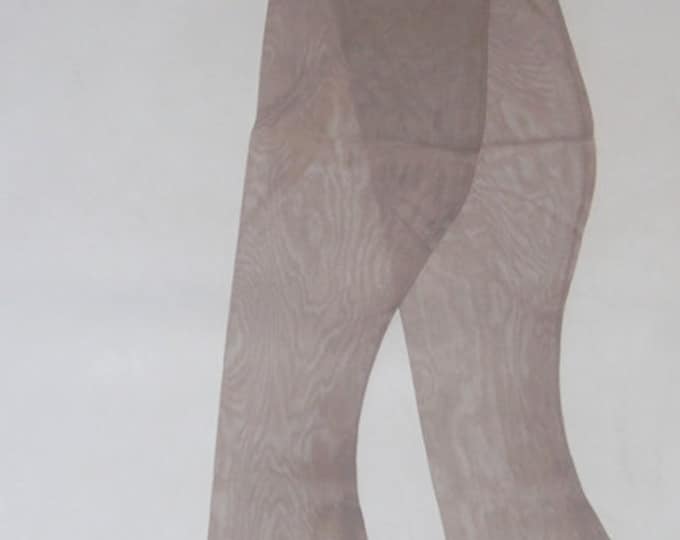 30% OFF 1 pair Vintage seamed nylon stockings size 10 1/2 X 31 1/2" Taupetone WWII era