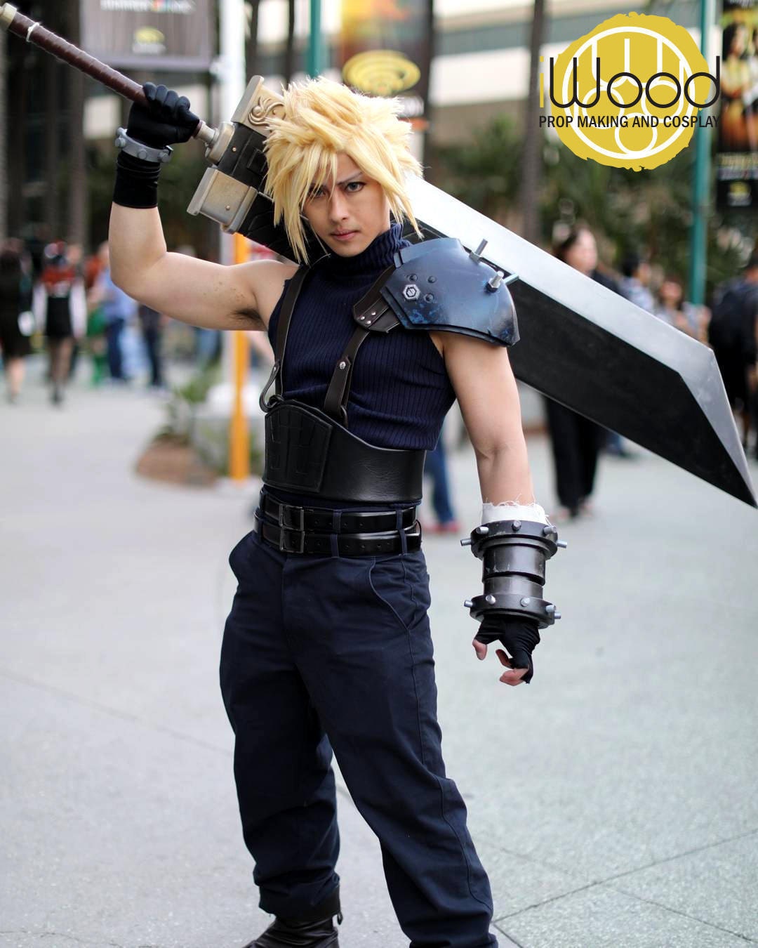 Final Fantasy 7/ Cloud Strife Shoulder Armor/ Gauntlet