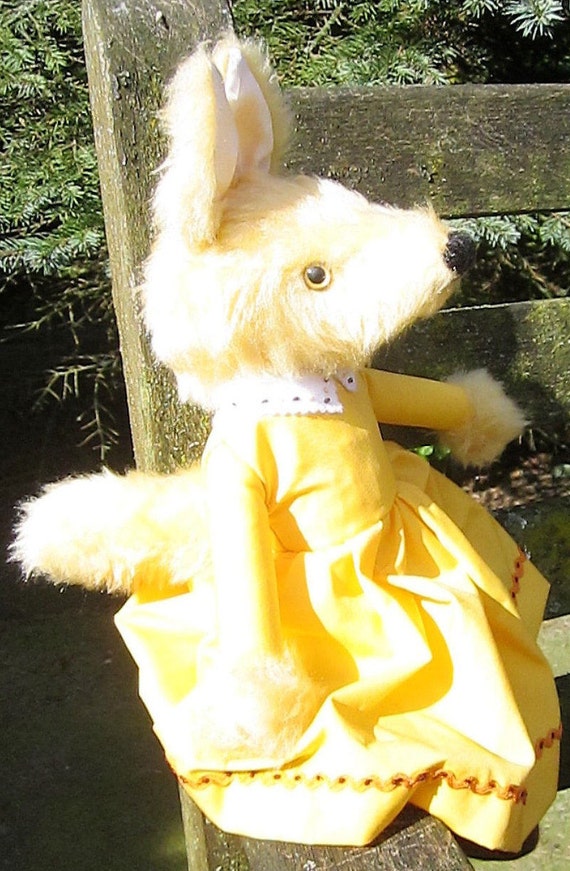 Fantasy Fox Toy, Fox Fantasy Toy, Yellow Fantasy Fox, Yellow Fantasy Toy, Fantasy Dressed Toy, Dressed Fantasy Fox. Yellow Fox Toy Present,