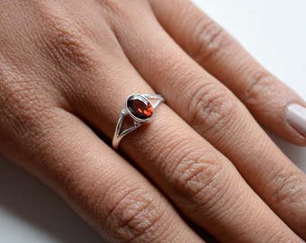 Garnet Stone Sterling Silver Ring, Stacking Ring, Birthstone Ring, 925 Silver Ring, Natural Gemstone Rings - SKU 467