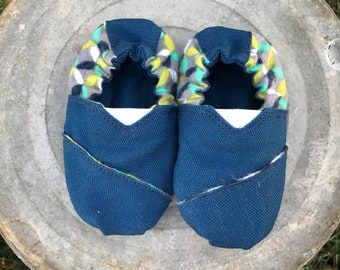SALE 30% OFF ~ Blue Canvas Baby Shoes {6 months}