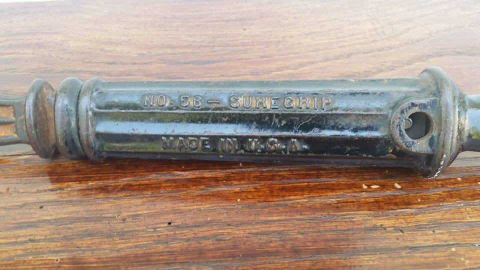 Vintage Crescent Bridgeport No. 56 Suregrip Nail puller Made in USA