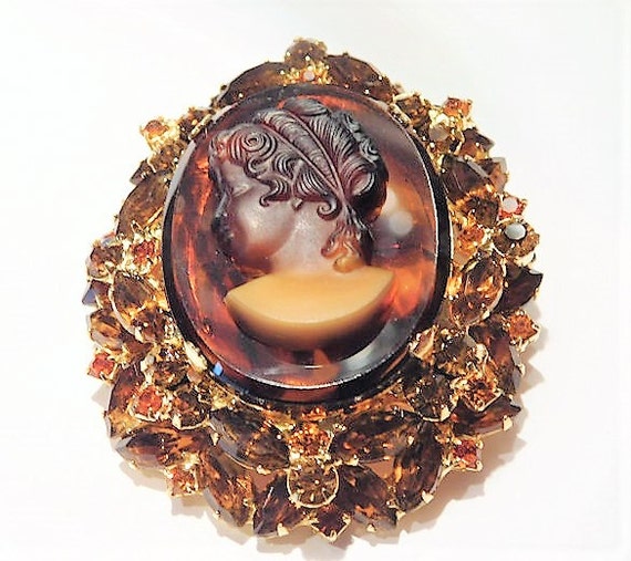 Book Piece Juliana Cameo Brooch DeLizza Elster D & E Rhinestone Brooch Cameo Faux Tortoise Shell Glass Verified D and E 1960s Mid Century