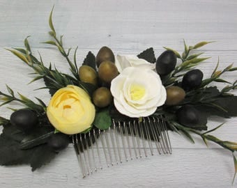 Gift/for/mom Hair flowers Green wedding Wedding hair flower Green bridal Comb bridal Hair clip bridal Leaf hair Rustic hair Bridal flower