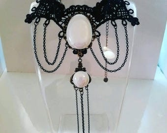 Collier black and white Victorian choker