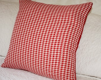Red and White Houndstooth Cushion Cover - 45 x 45 cm
