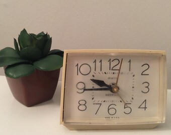 Vintage Westclox dialite alarm clock light up clock glowing face electric bedside clock 70s 80s bedroom decor retro clocks