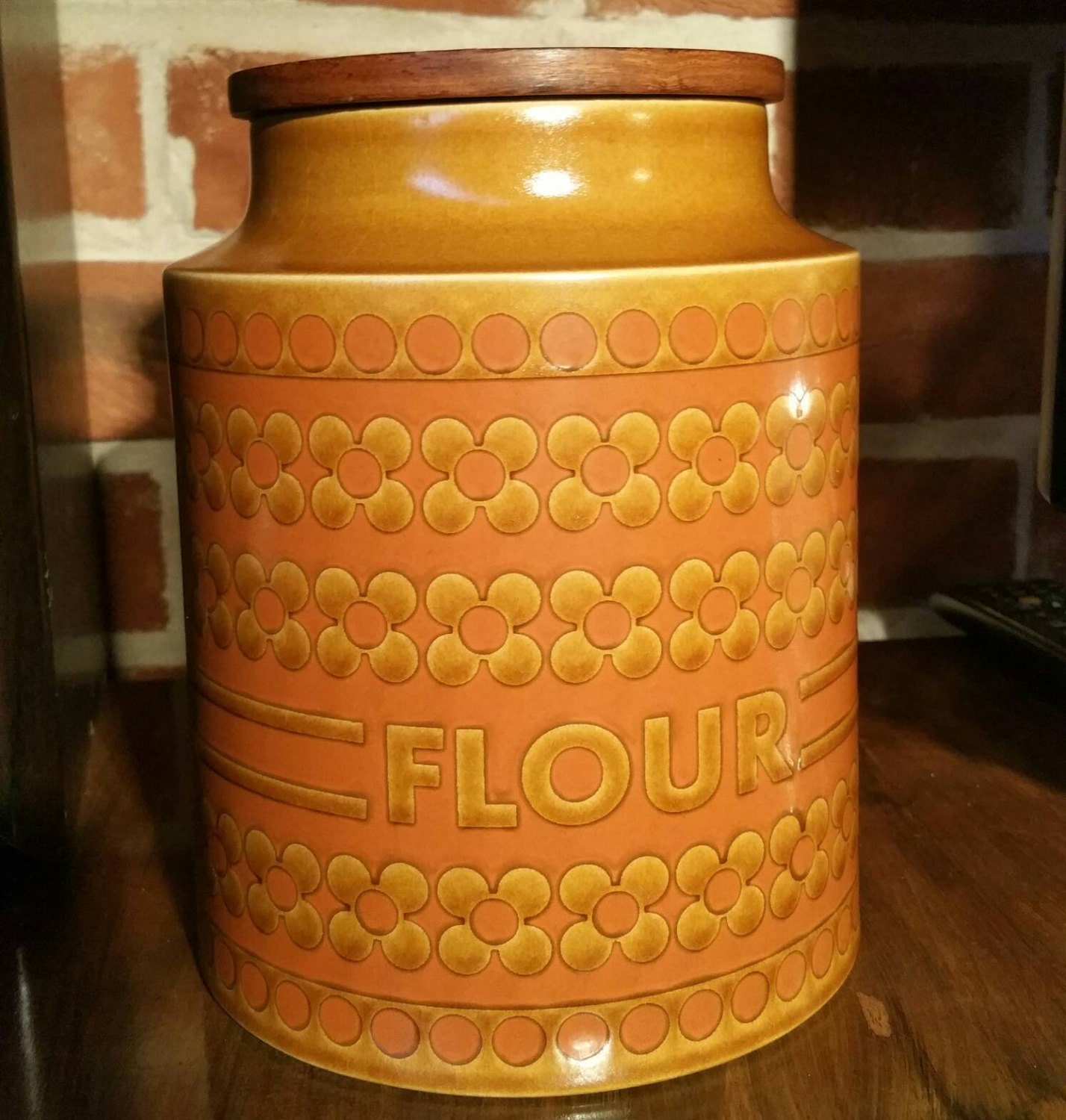 1960s Hornsea saffron Flour storage jar container