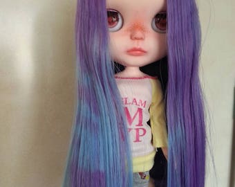 OFFER. Custom Blythe. The hair changes color with the temperature.