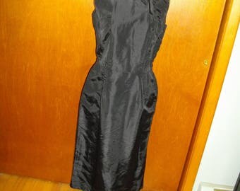1940's through 1950's Black Acetate Dress With Size Zipper