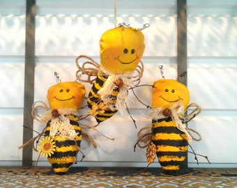Primitive Bumble Bee Ornament - Primitive Bowl Filler - Primitive Decor - Primitive Bee - Bee Bowl Filler - Bee Ornie - Rustic Decor -