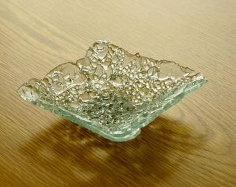 Square recycled tempered glass dish