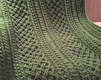 Crochet Lattice Throw in Medium Thyme