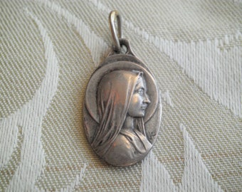 SIgned Karo Vintage Virgin Mary Lourdes Souvenir Religious Medal