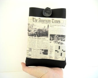 Kindle Paperwhite case, eReader 6"holder, black vegan faux leather cover with pocket, newspaper pattern American Times on e reader sleeve