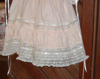 heirloom dress size 2 peach/ecru Easter portrait pageant wedding flower girl